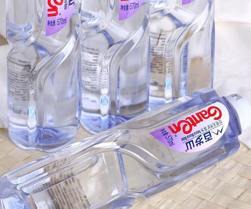 ��Ȫˮ���껬��