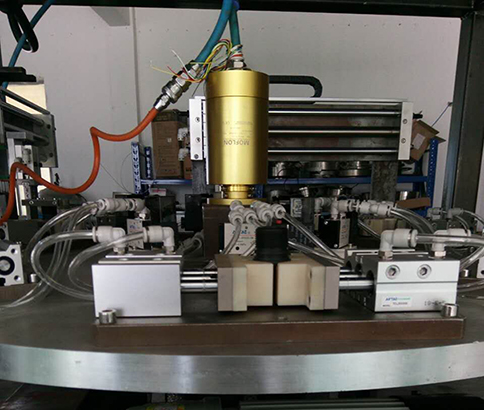 ���׻���