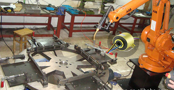 ���׻���